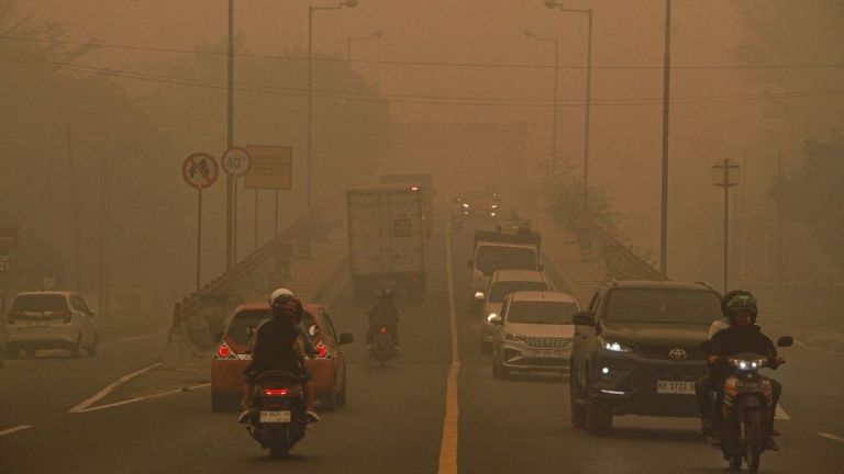 Kenapa Asap Karhutla di Kalimantan Bisa Sampai Jakarta?