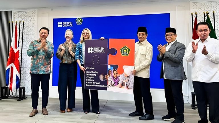 Jelang Bahasa Inggris Wajib di MI 2027, British Council dan Kemenag Perkuat 6.000 Guru melalui STEPS-CoP
