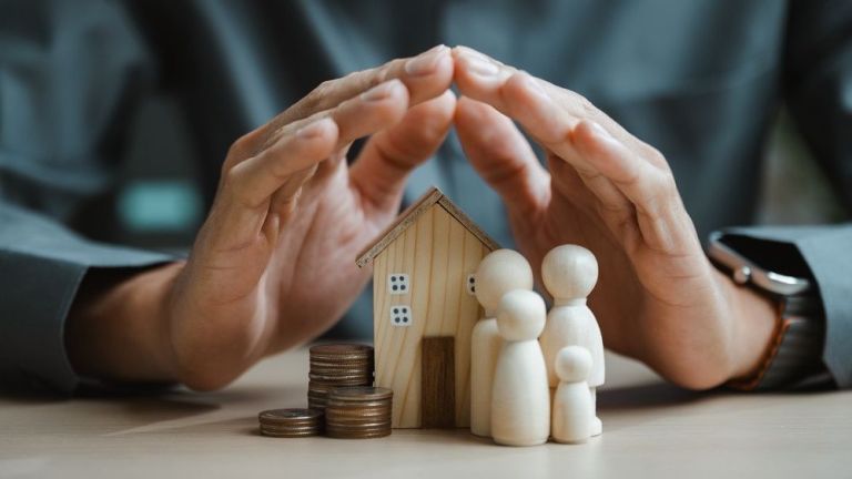 Kondisi Makin Tak Menentu, Berikut 5 Tips Jaga Finansial Keluarga versi Manulife Indonesia