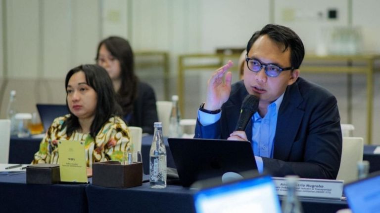 INDEF GTI Dorong Percepatan Mobil Listrik Atasi Kelangkaan BBM