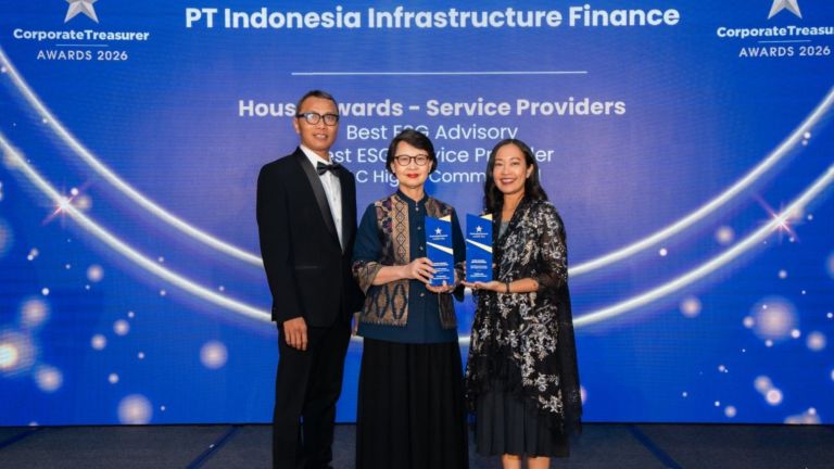 Sukses Dorong Inovasi Operasional dan Layanan Environmental, Social, and Governance, IIF Diganjar Dua Penghargaan Internasional