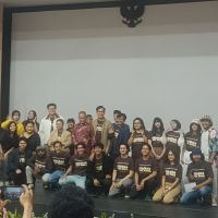 Film 'Kembar Tak Sama' Mulai Diproduksi, Angkat Krisis Identitas Lewat Komedi Keluarga