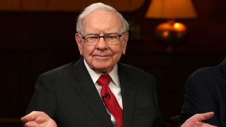 5 Kebiasaan Finansial Warren Buffett yang Bisa Ditiru Gen Z