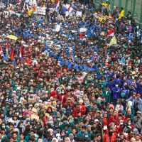 Dokter Tirta Kritik Anggapan Demo Mengganggu: Jangan Lupakan Sejarah Reformasi!