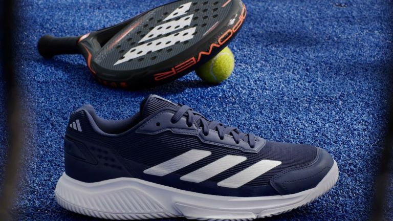 Jangan Asal Pilih! Ini 5 Rekomendasi Sepatu Padel yang Worth to Buy