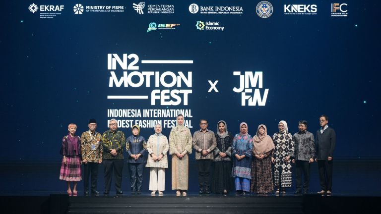 Tak Cuma Peragaan Busana, IN2MOTIONFEST X JMFW Buka Peluang Ekspor Modest Fashion Indonesia