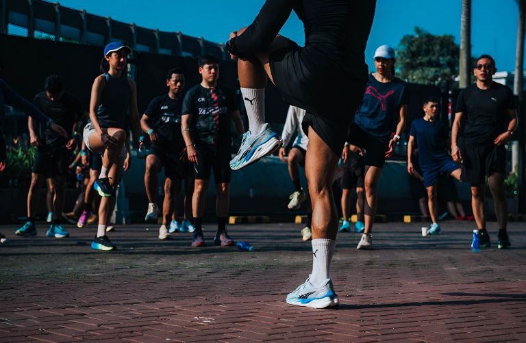 Kegiatan 10K Fun Run dalam rangka peluncuran sepatu lari Velocity Nitro™ 4 oleh PUMA Indonesia yang digelar di Jakarta, Minggu (10/8/2025)