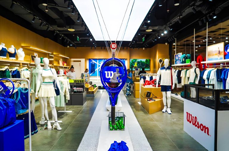 Erajaya Group melalui Erajaya Active Lifestyle meluncurkan Wilson Tennis 360 di Mall Kota Kasablanka, Jakarta