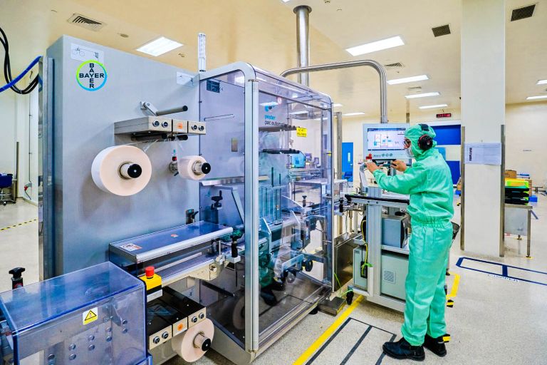 Bayer Supply Center Healthcare Cimanggis sepenuhnya dijalankan oleh peneliti lokal untuk menjawab kebutuhan konsumen di Indonesia maupun luar negeri