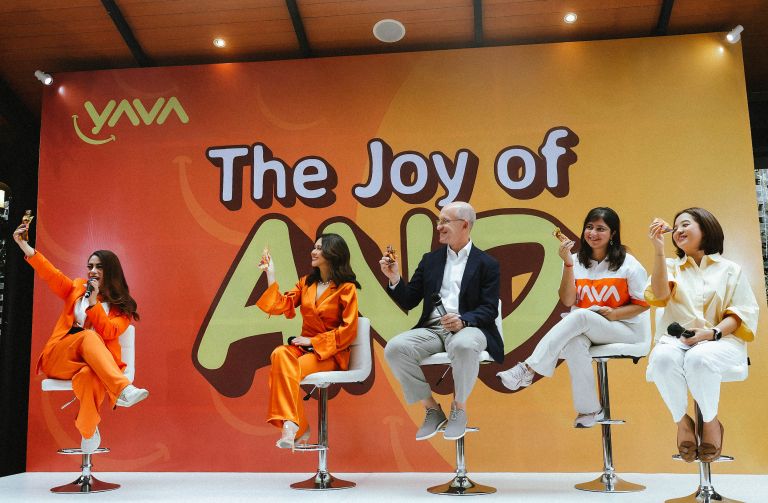 YAVA meluncurkan produk baru, yakni YA'Bar: The MORE Bar di Jakarta, Rabu (20/8/2025). Camilan ini hadir dengan ukuran 40% lebih besar, mengandung lima kali lebih banyak oats dan fiber, serta diperkaya dengan 13% kacang mete asli