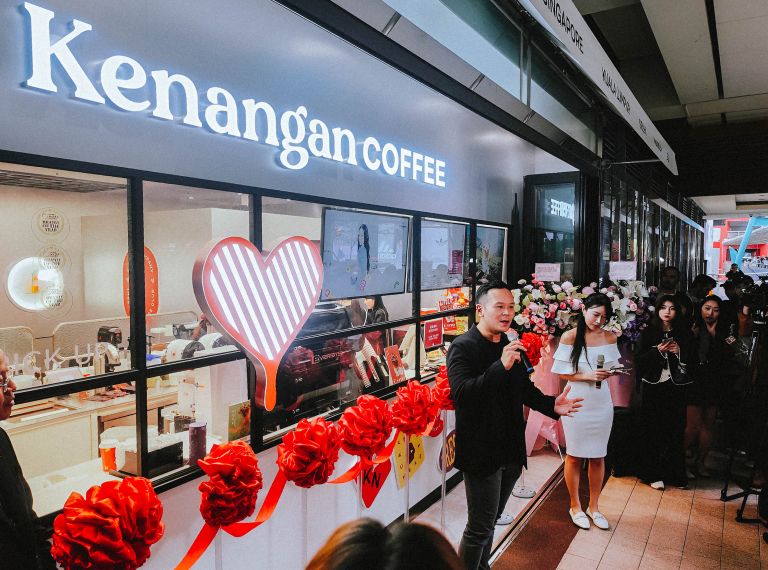 Brand kopi Indonesia, Kenangan Coffee, memasuki pasar Taiwan dengan membuka gerai pertama di Shin Kong Mitsukoshi A11, Level 2, Taipei